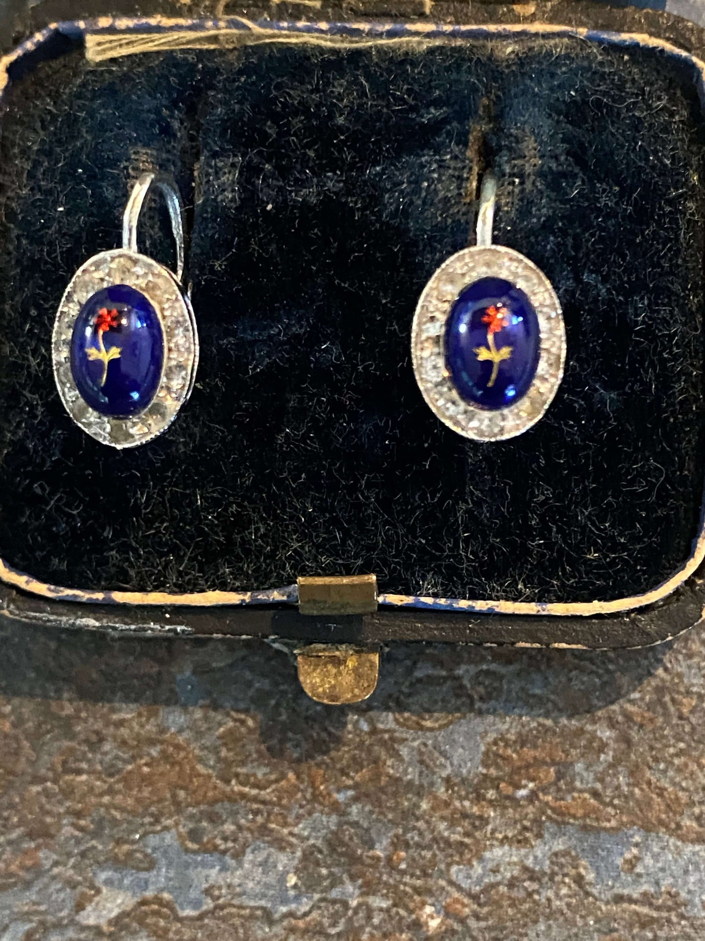 White gold antique earrings enamel and diamonds